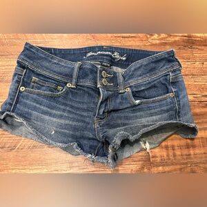 American Eagle denim shorts size 6